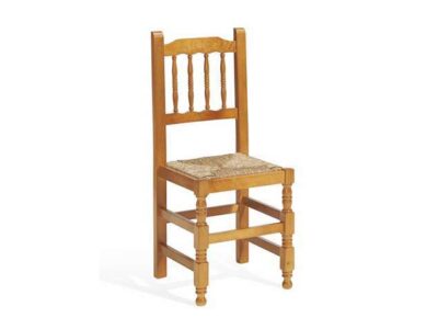 Silla de comedor campestre con asiento de enea estilo rústico