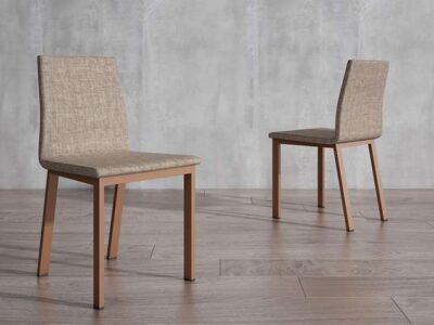 Silla de madera de haya y chapa disponible en diferentes tapizados