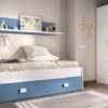 Dormitorio-juvenil-gris-y-azul-cama-nido-y-estante