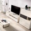 mueble-bajo-tv-blanco-con-espacios-y-cajones-de-almacenaje