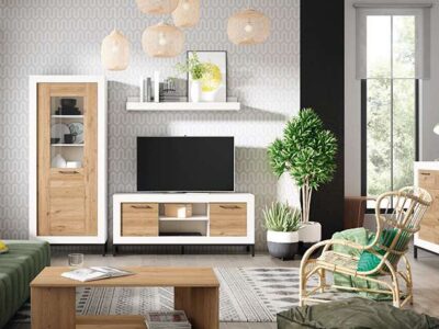 Mueble salón madera vitrina con marco blanco y puerta de cristal