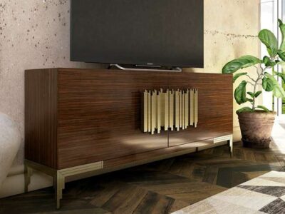 mueble-tv-contemporaneo-madera-oscura-y-detalles-dorados