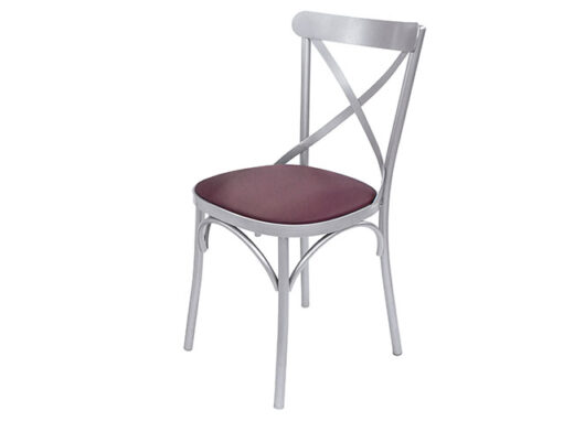 silla-crossback-de-aluminio-gris-con-asiento-en-polipiel
