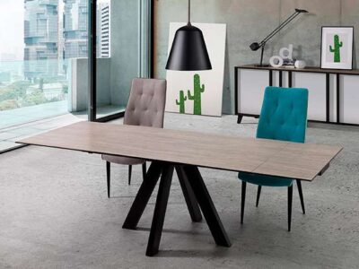 Mesa comedor moderna con patas negras