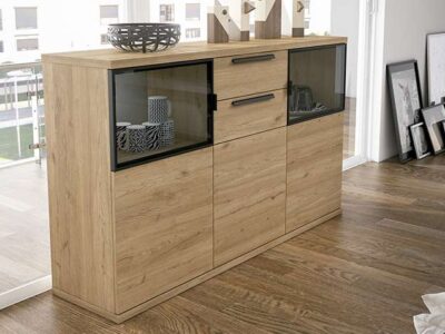 Mueble aparador con dos vitrinas