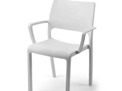 241- Silla Tramontana. Silla apilable de exterior con brazos