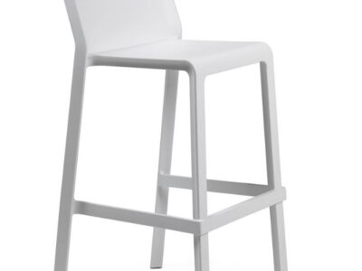 241- Taburete Trill Stool. Taburete apilable apto para exterior