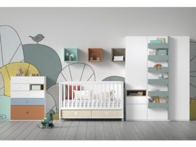 015. Composición Social Style 03. Habitación infantil con cuna, armario y sinfonier